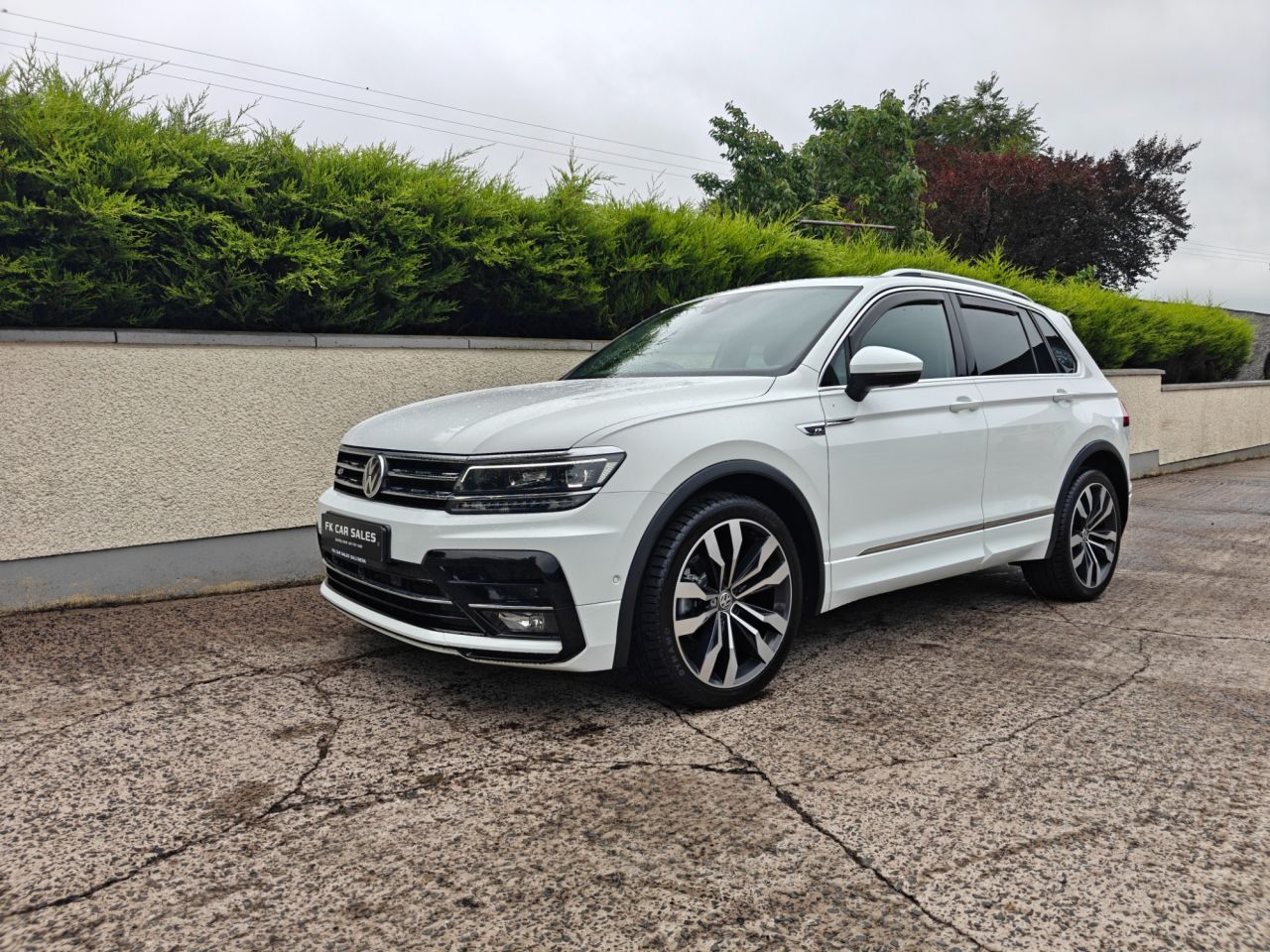 2020 VOLKSWAGEN TIGUAN 2.0 TDI R-Line Tech SUV 5dr Diesel DSG 4Motion Euro 6 (s/s) (150 ps) - vehicle photo 3 for sale on PureCar