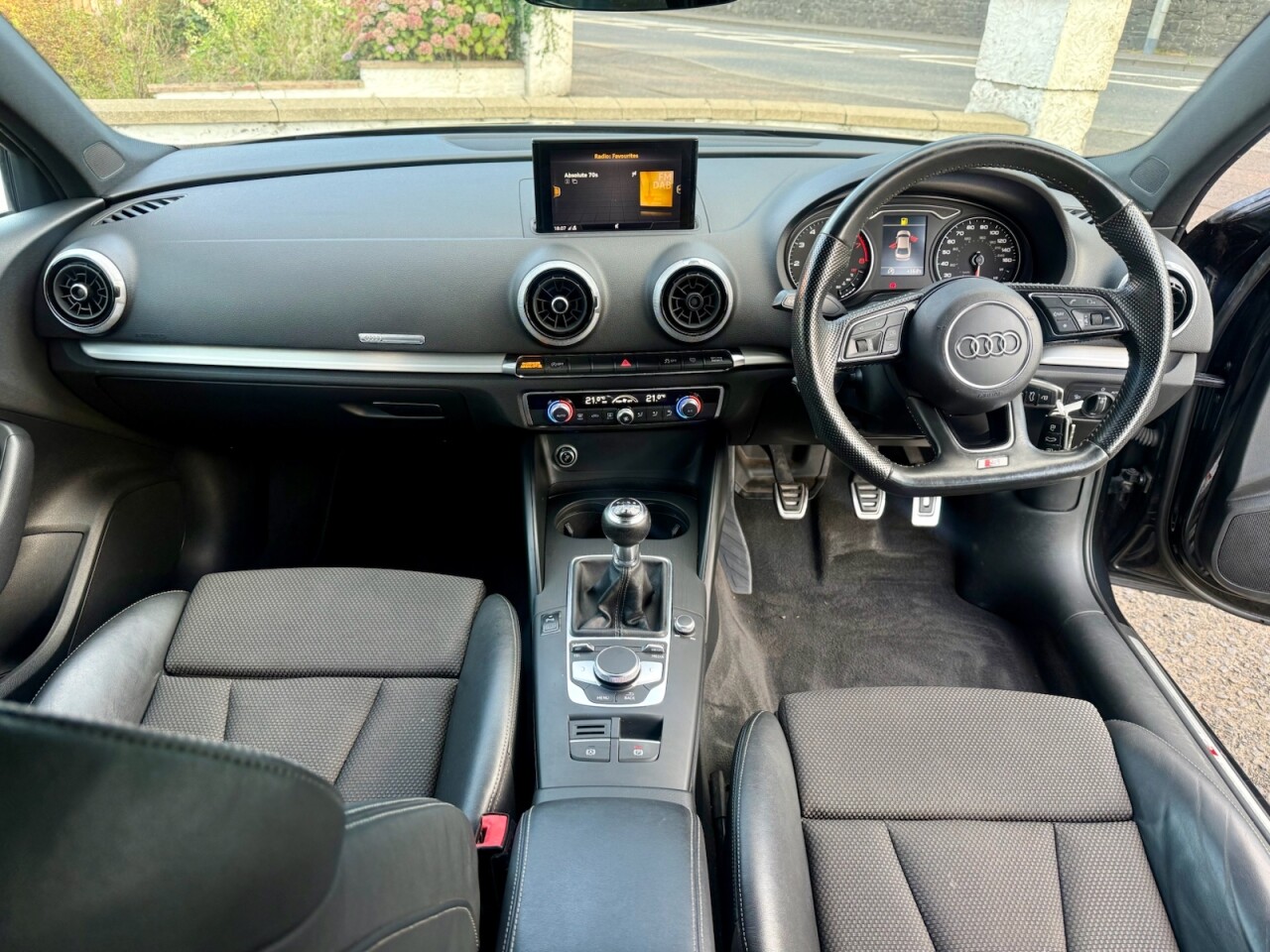 2019 AUDI A3 1.5 TFSI CoD 35 S line Saloon 4dr Petrol Manual Euro 6 (s/s) (150 ps) - vehicle photo 10 for sale on PureCar