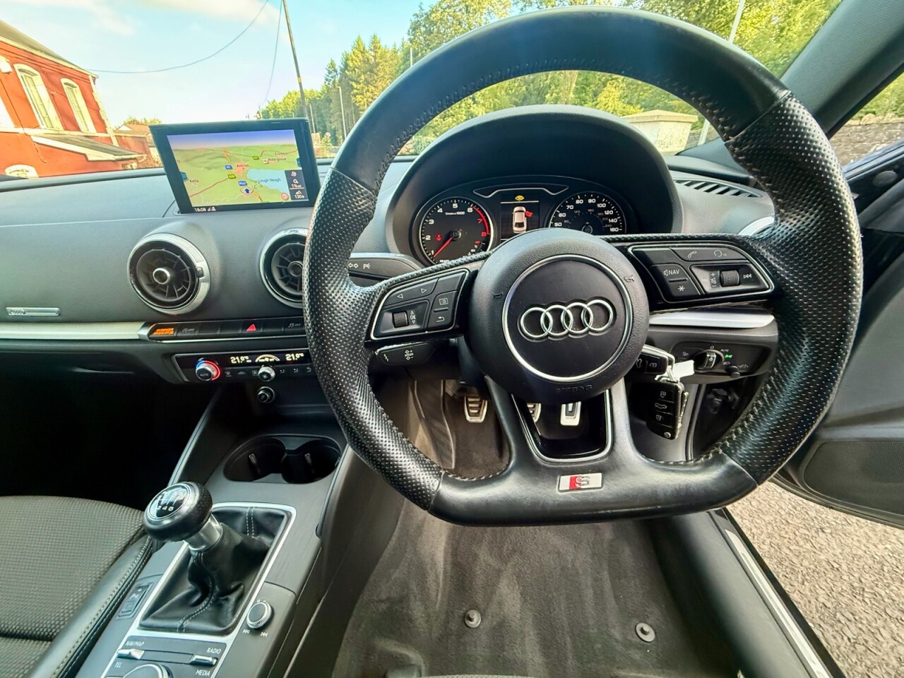 2019 AUDI A3 1.5 TFSI CoD 35 S line Saloon 4dr Petrol Manual Euro 6 (s/s) (150 ps) - vehicle photo 15 for sale on PureCar