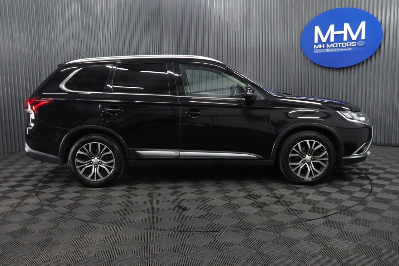 2016 MITSUBISHI OUTLANDER 2.2 DI-D GX4 SUV 5dr Diesel Manual 4WD Euro 6 (s/s) (147 ps) LONG MOT / FUL - vehicle photo 8 for sale on PureCar