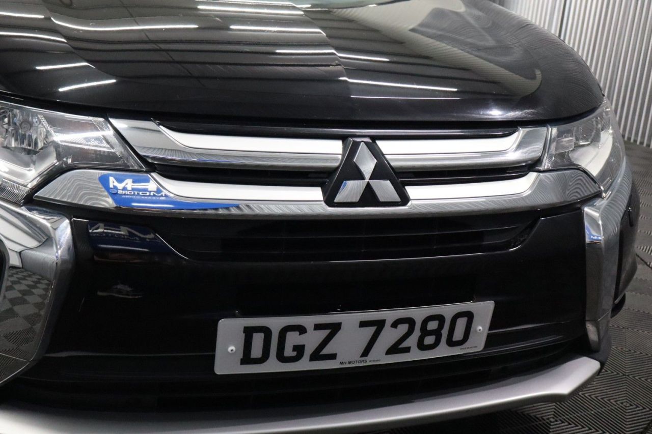 2016 MITSUBISHI OUTLANDER 2.2 DI-D GX4 SUV 5dr Diesel Manual 4WD Euro 6 (s/s) (147 ps) LONG MOT / FUL - vehicle photo 11 for sale on PureCar