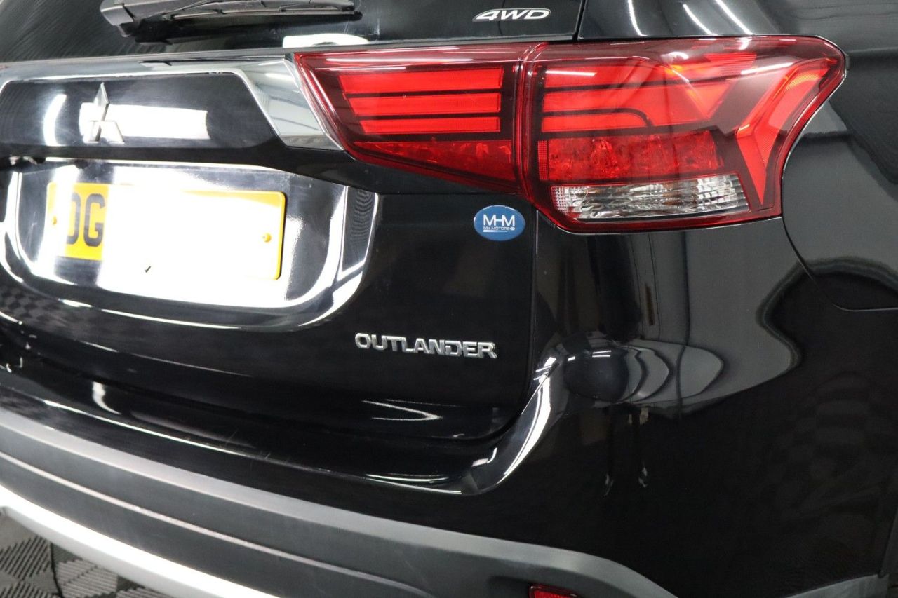 2016 MITSUBISHI OUTLANDER 2.2 DI-D GX4 SUV 5dr Diesel Manual 4WD Euro 6 (s/s) (147 ps) LONG MOT / FUL - vehicle photo 13 for sale on PureCar