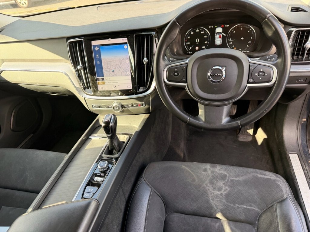 2019 Volvo V60 — image 8