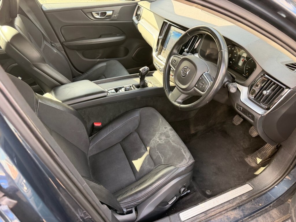 2019 Volvo V60 — image 9