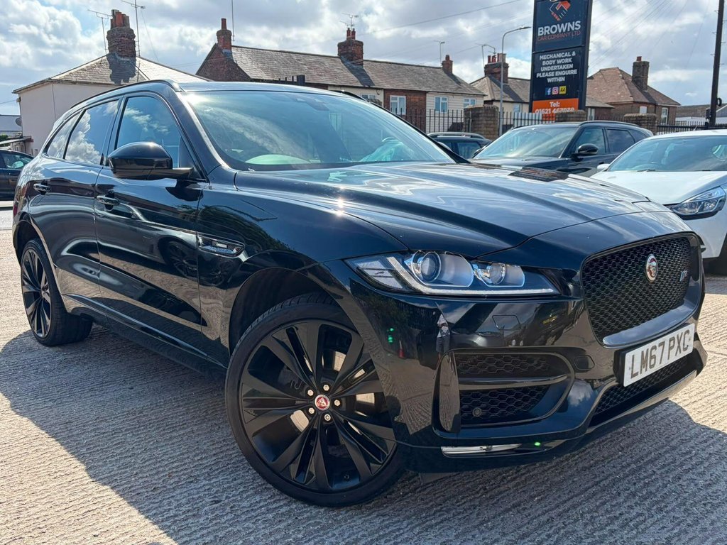 Jaguar F-Pace