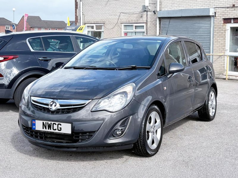 2014 Vauxhall Corsa in grey — photo 3 of 16