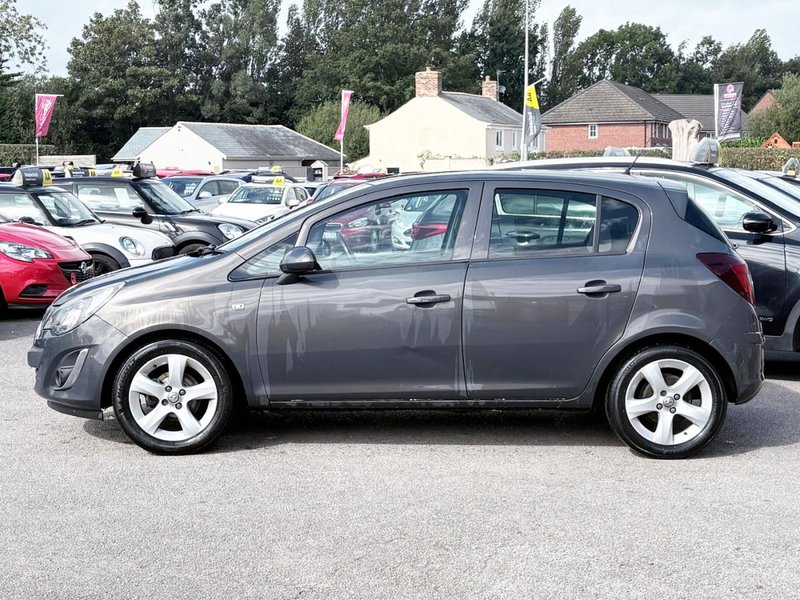 2014 Vauxhall Corsa in grey — photo 8 of 16