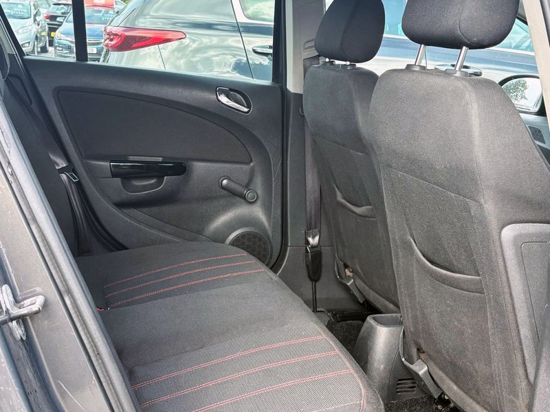 2014 Vauxhall Corsa in grey — photo 16 of 16