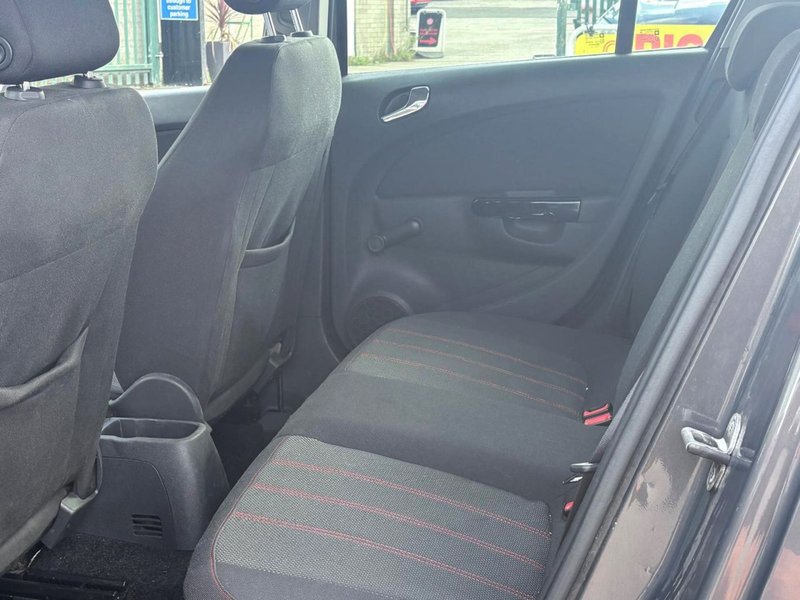 2014 Vauxhall Corsa in grey — photo 15 of 16