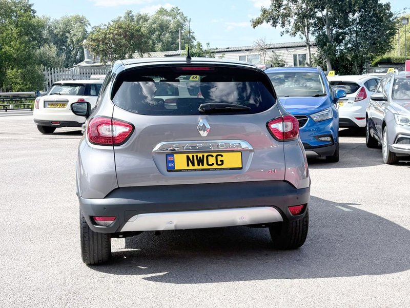 2015 Renault Captur in grey — photo 6 of 19