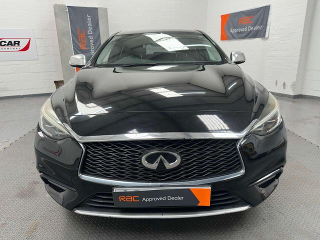 2016 Infiniti Q30