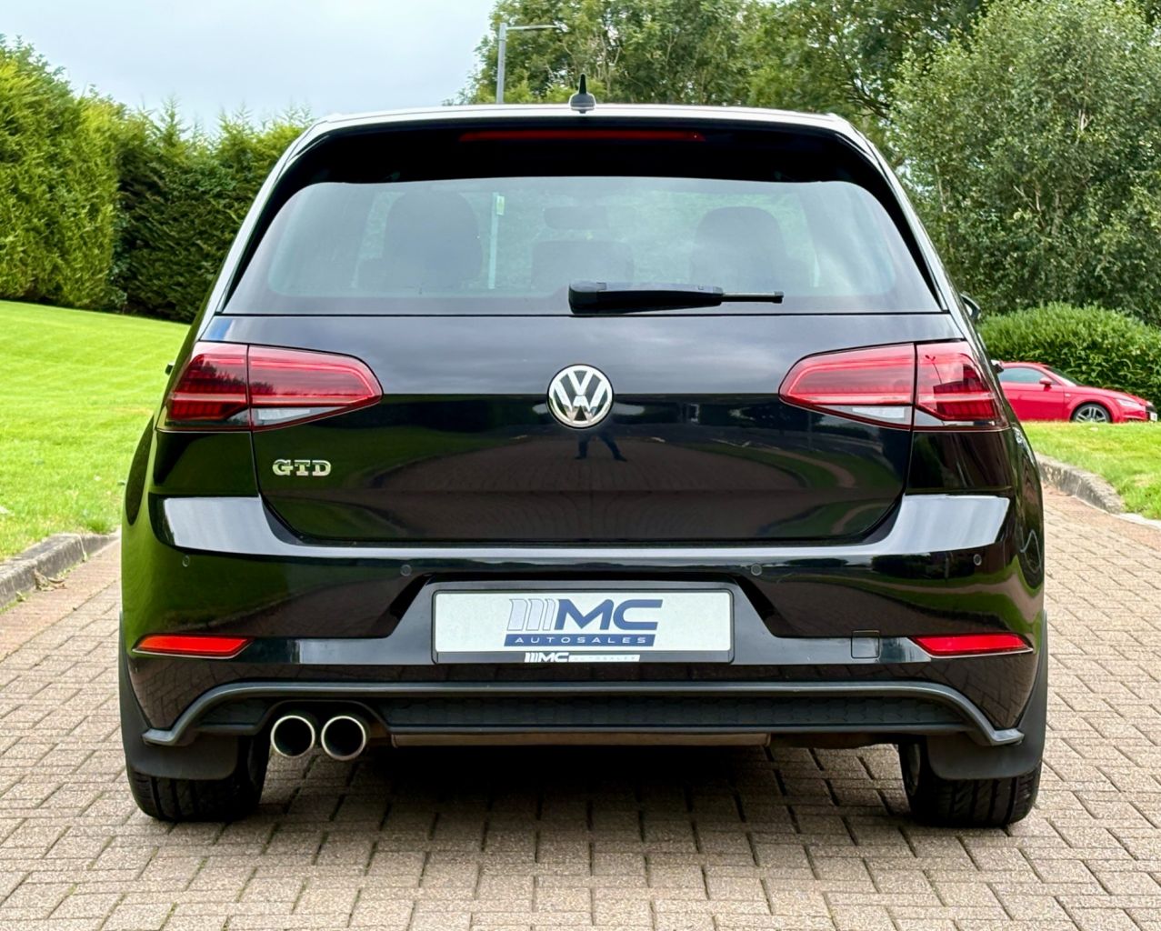 2018 VOLKSWAGEN GOLF 2.0 TDI GTD Hatchback 5dr Diesel DSG Euro 6 (s/s) (184 ps) - vehicle photo 9 for sale on PureCar