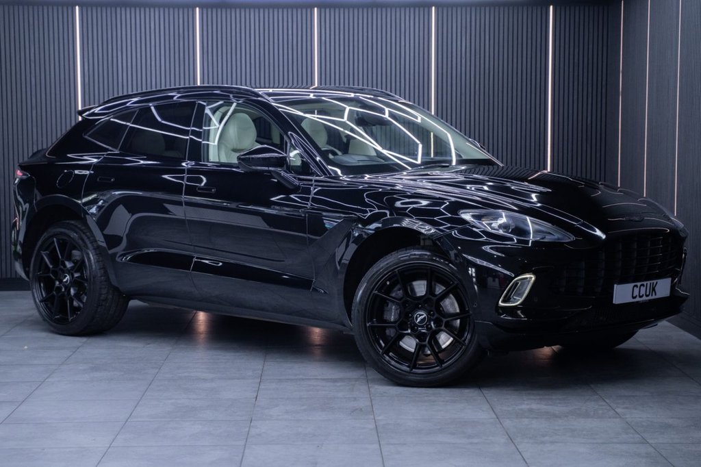 Aston Martin Dbx
