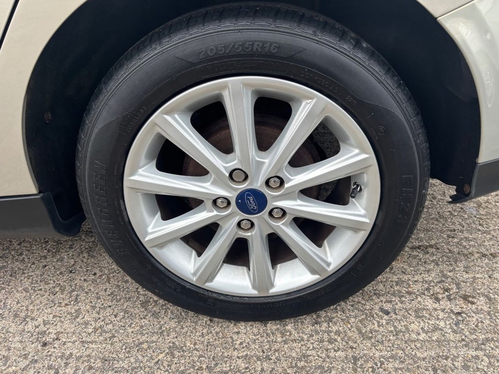 2015 Ford Focus — image 27