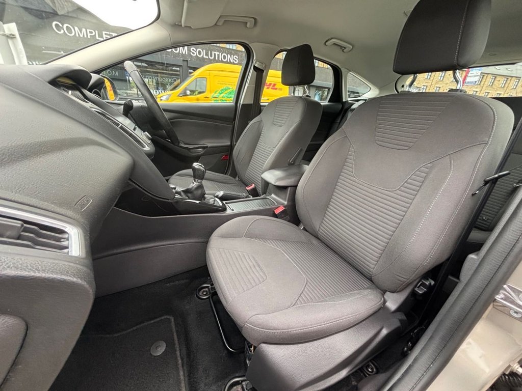 2015 Ford Focus — image 35
