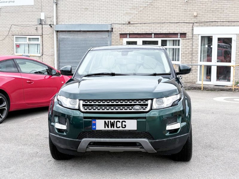 2014 Land Rover Range Rover Evoque in green — photo 3 of 21