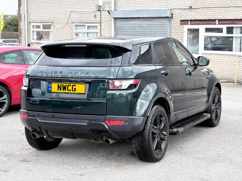 2014 Land Rover Range Rover Evoque in green — photo 9 of 21