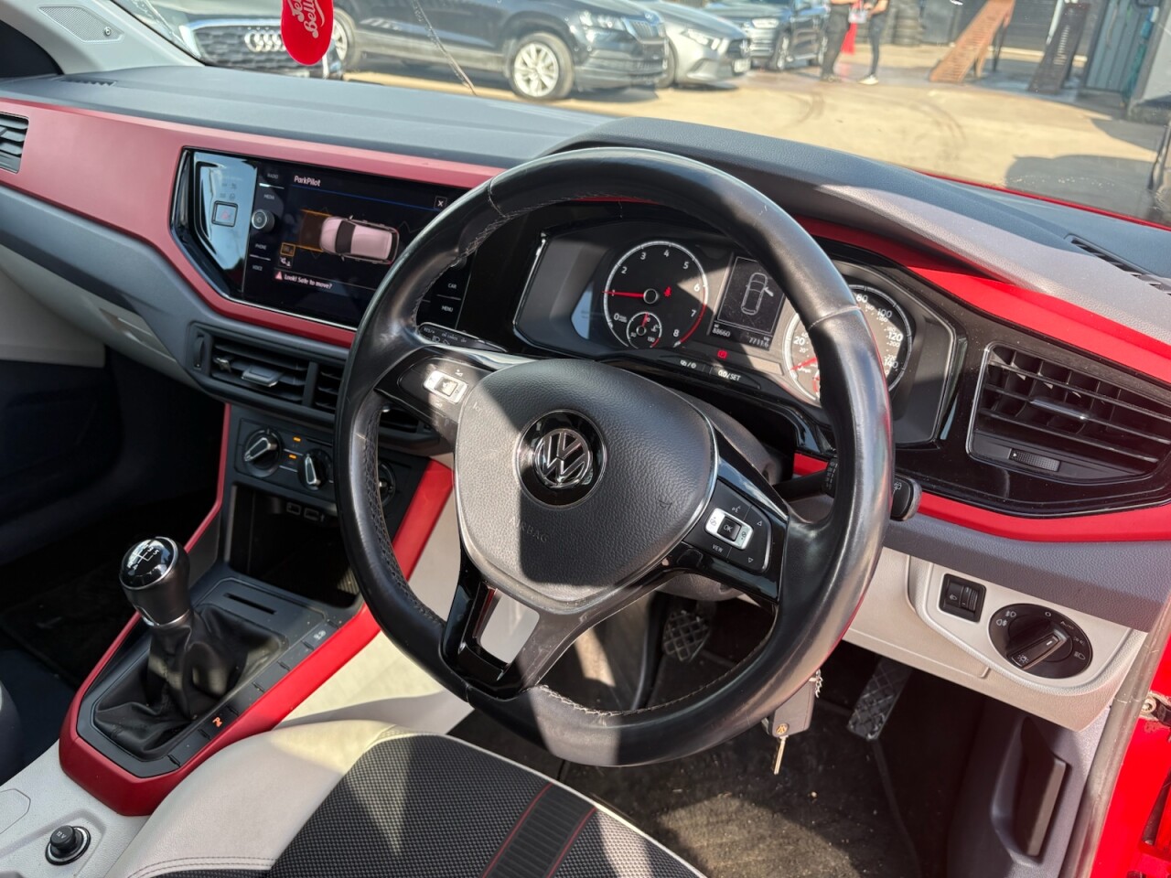 2019 VOLKSWAGEN POLO 1.0 EVO beats Hatchback 5dr Petrol Manual Euro 6 (s/s) (65 ps) - vehicle photo 9 for sale on PureCar