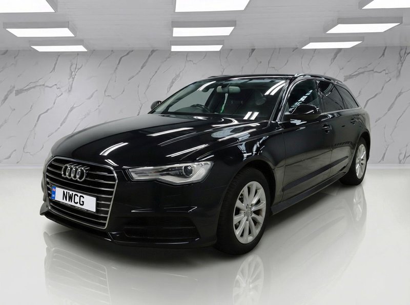 2018 Audi A6 Avant in black — photo 2 of 11