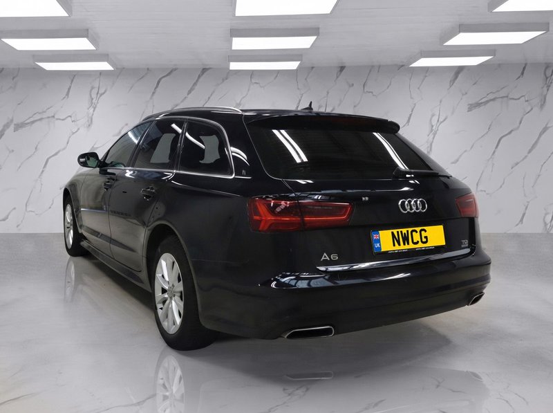 2018 Audi A6 Avant in black — photo 3 of 11