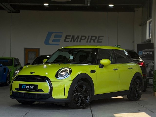 2022 MINI HATCH