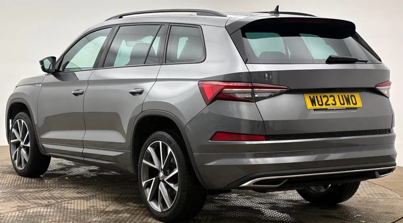 2023 SKODA KODIAQ 2.0 TDI SportLine SUV 5dr Diesel DSG 4WD Euro 6 (s/s) (7 Seat) (150 ps) - vehicle photo 2 for sale on PureCar