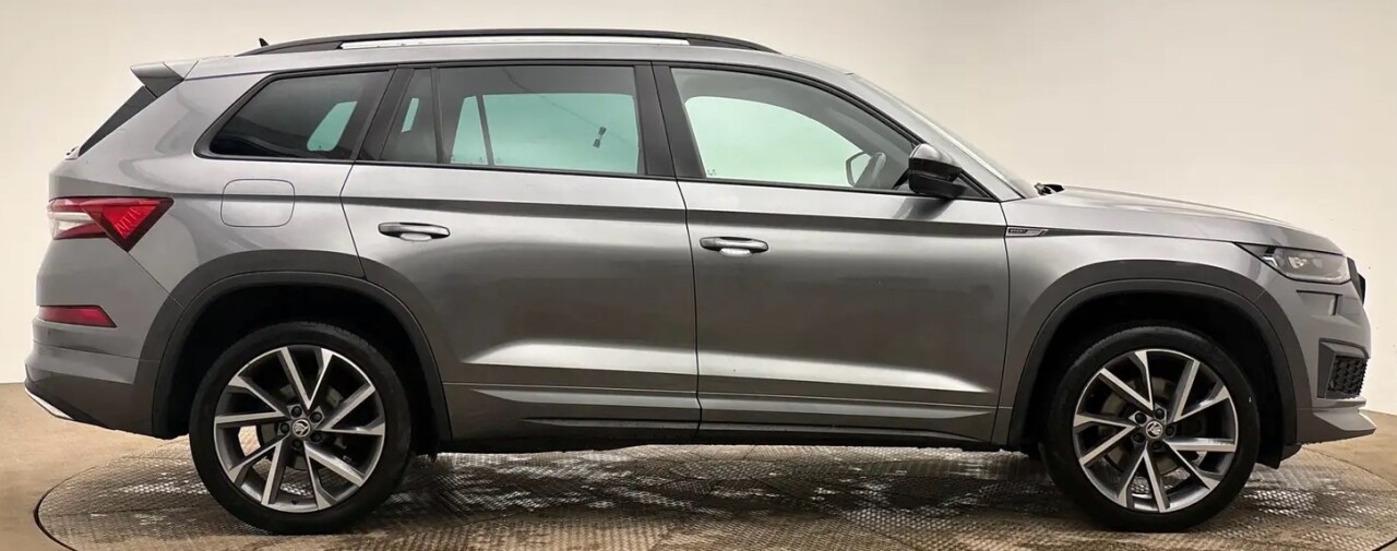 2023 SKODA KODIAQ 2.0 TDI SportLine SUV 5dr Diesel DSG 4WD Euro 6 (s/s) (7 Seat) (150 ps) - vehicle photo 3 for sale on PureCar