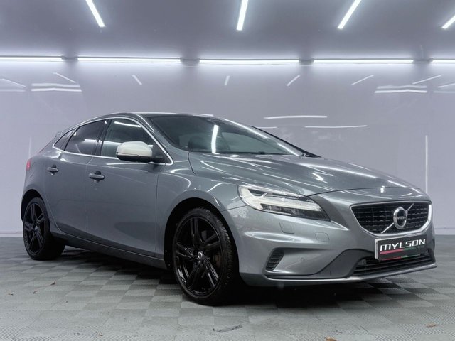 2019 Volvo V40