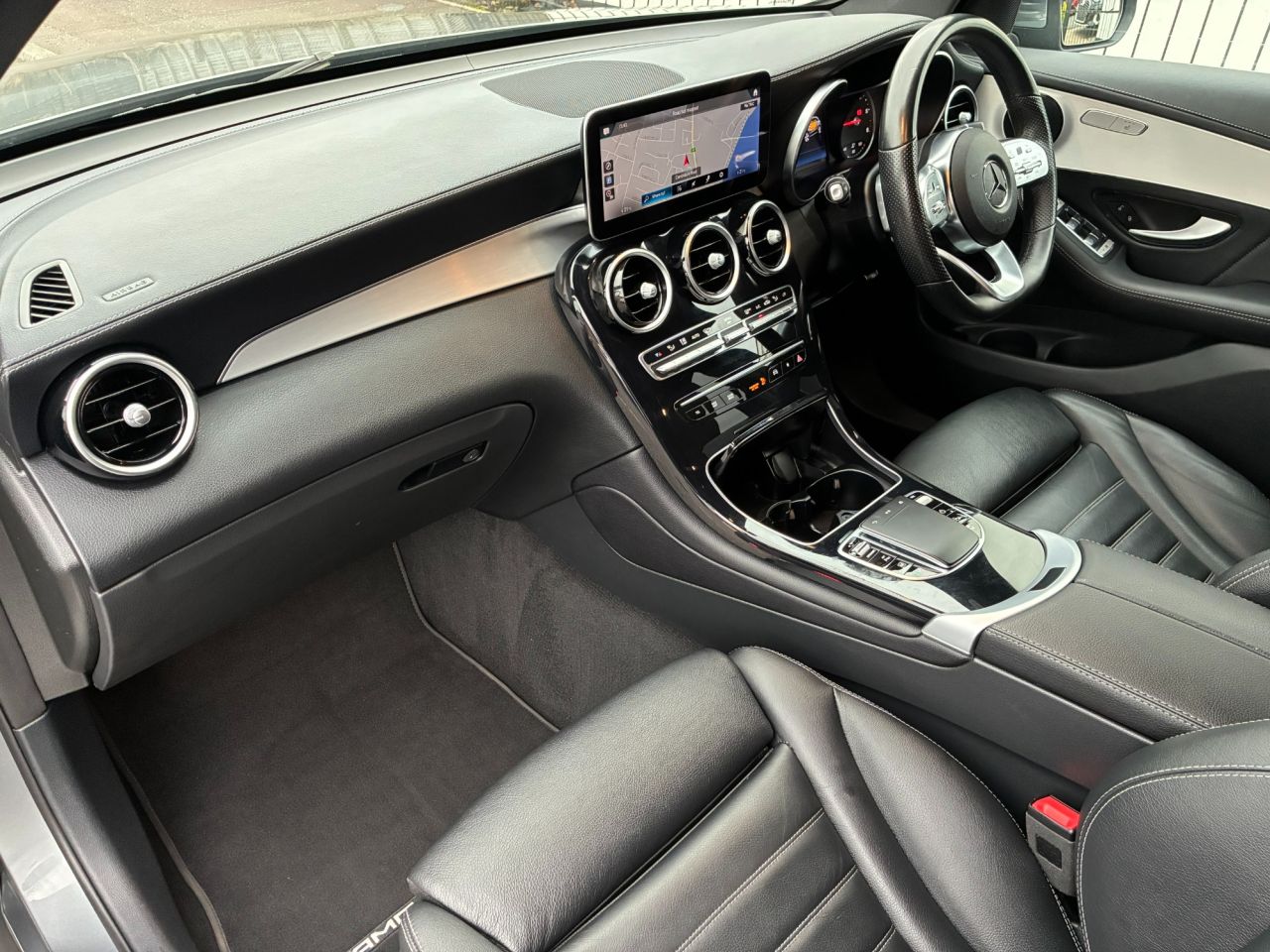 2022 MERCEDES GLC 2.0 GLC220d AMG Line SUV 5dr Diesel G-Tronic+ 4MATIC Euro 6 (s/s) (194 ps) - vehicle photo 9 for sale on PureCar