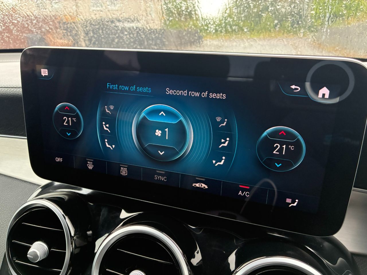 2022 MERCEDES GLC 2.0 GLC220d AMG Line SUV 5dr Diesel G-Tronic+ 4MATIC Euro 6 (s/s) (194 ps) - vehicle photo 36 for sale on PureCar