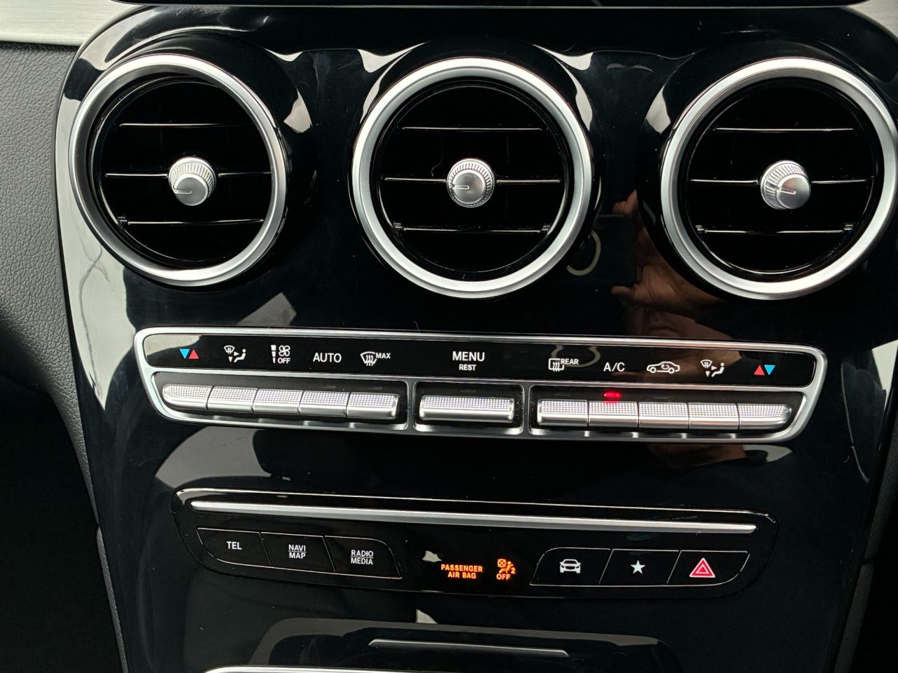 2022 MERCEDES GLC 2.0 GLC220d AMG Line SUV 5dr Diesel G-Tronic+ 4MATIC Euro 6 (s/s) (194 ps) - vehicle photo 30 for sale on PureCar