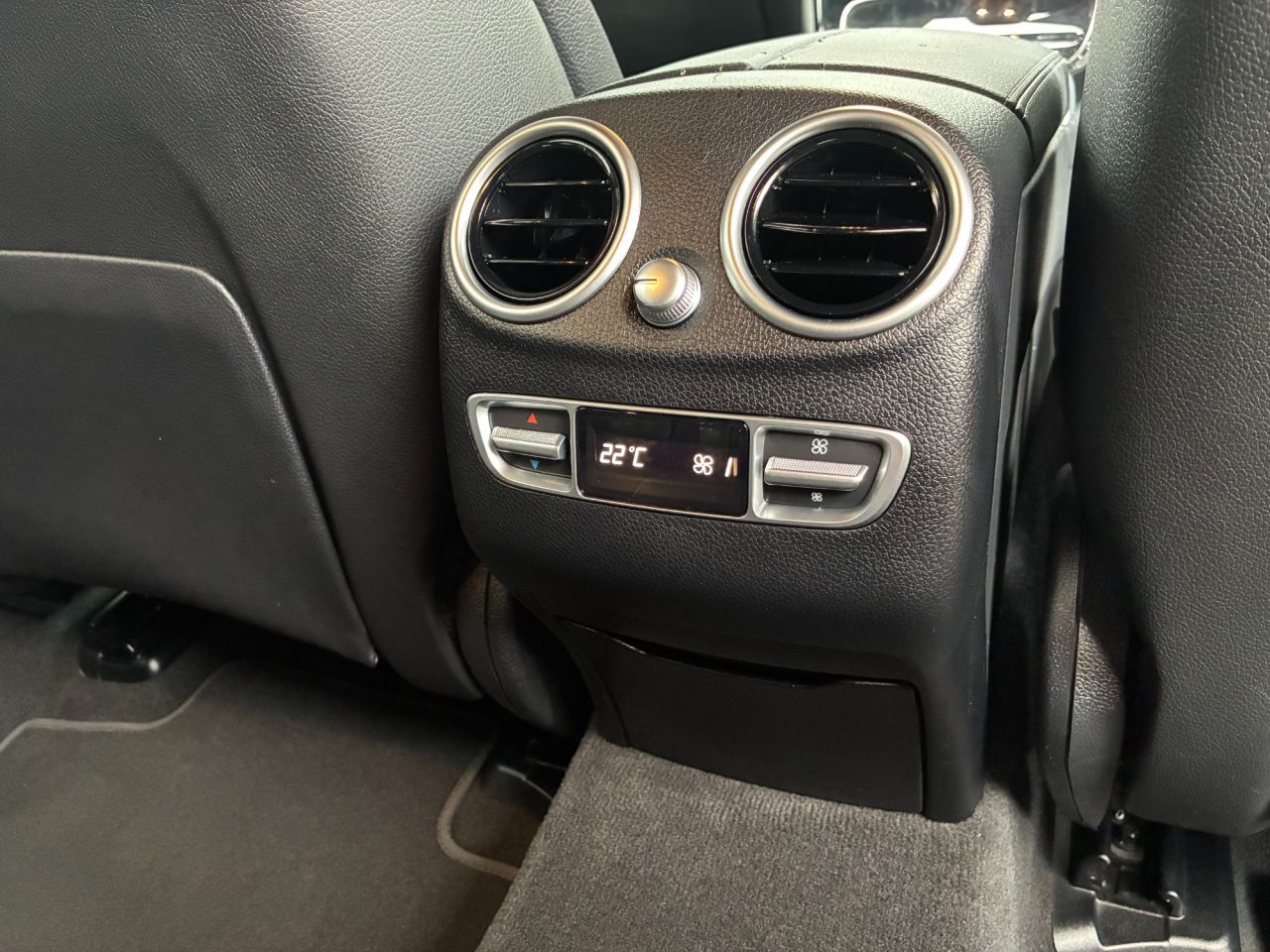 2022 MERCEDES GLC 2.0 GLC220d AMG Line SUV 5dr Diesel G-Tronic+ 4MATIC Euro 6 (s/s) (194 ps) - vehicle photo 44 for sale on PureCar