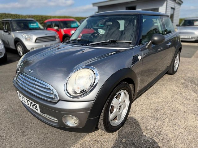 2009 MINI HATCH