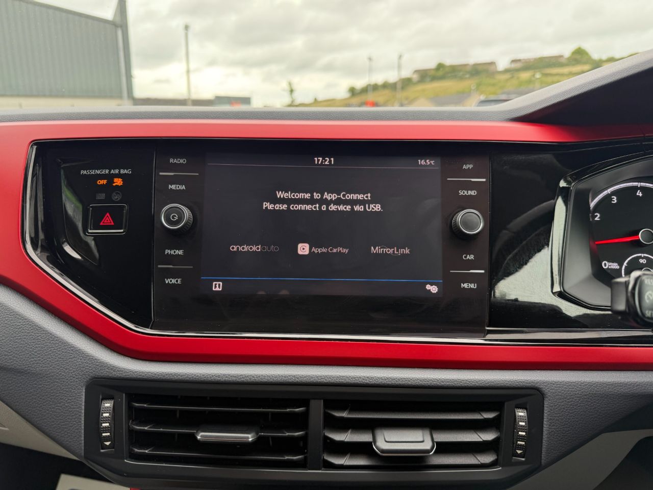 2018 VOLKSWAGEN POLO 1.0 beats Hatchback 5dr Petrol Manual Euro 6 (s/s) (65 ps) - vehicle photo 12 for sale on PureCar