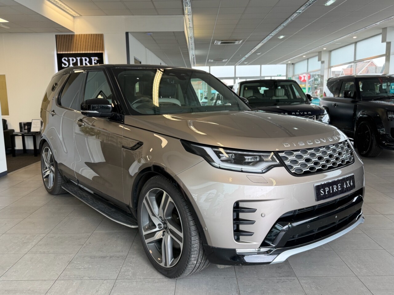 2024 Land Rover Discovery