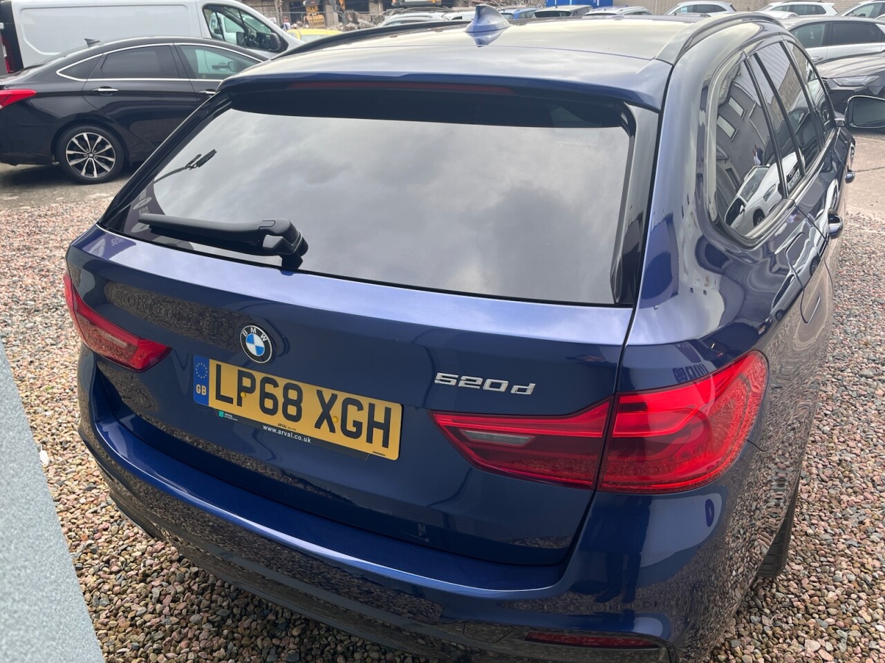 2018 BMW 5 SERIES 2.0 520d M Sport Touring 5dr Diesel Auto Euro 6 (s/s) (190 ps) - vehicle photo 7 for sale on PureCar
