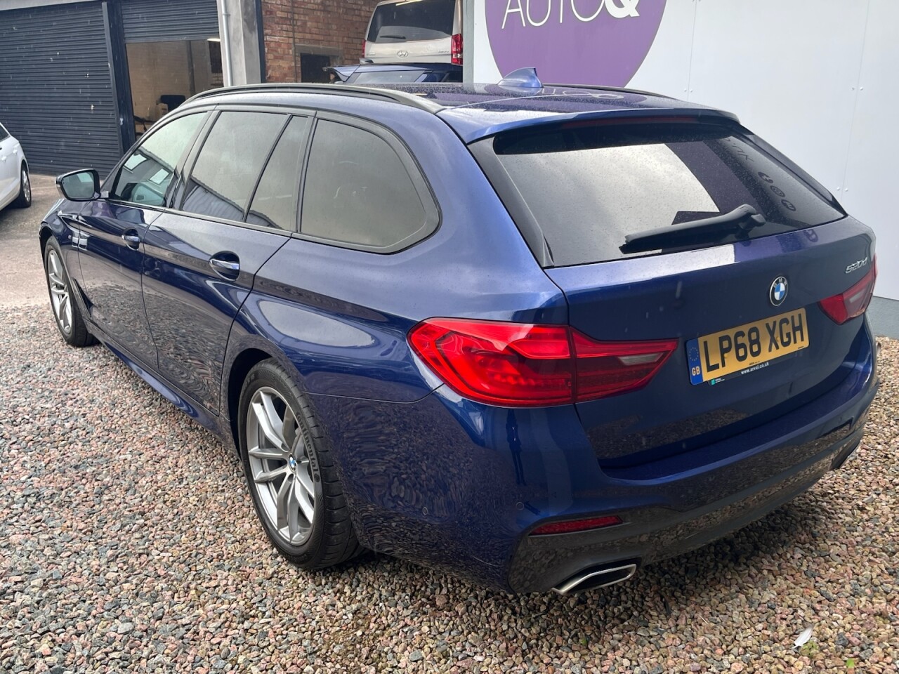 2018 BMW 5 SERIES 2.0 520d M Sport Touring 5dr Diesel Auto Euro 6 (s/s) (190 ps) - vehicle photo 36 for sale on PureCar