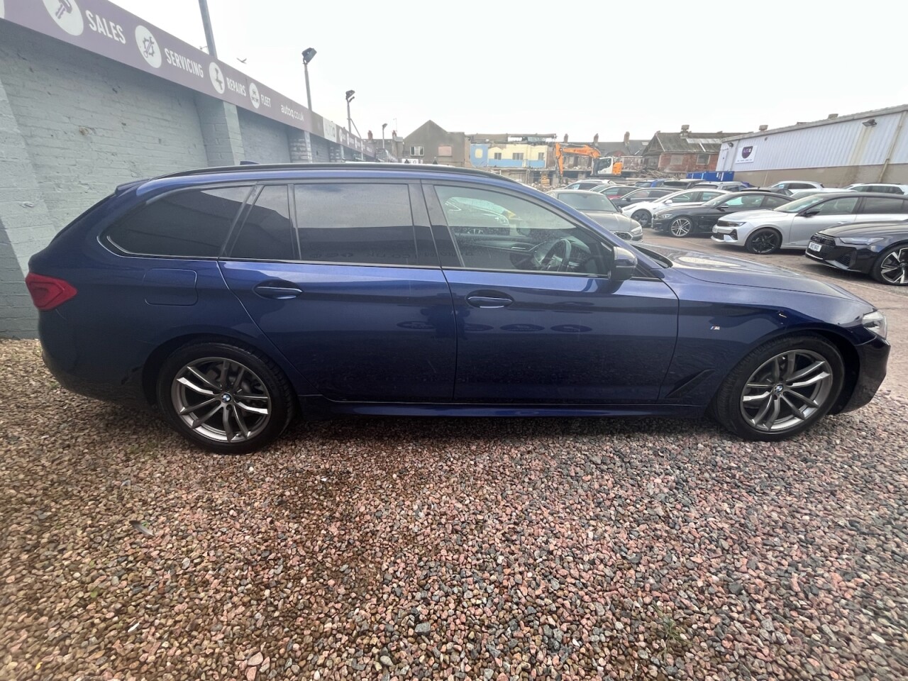 2018 BMW 5 SERIES 2.0 520d M Sport Touring 5dr Diesel Auto Euro 6 (s/s) (190 ps) - vehicle photo 38 for sale on PureCar