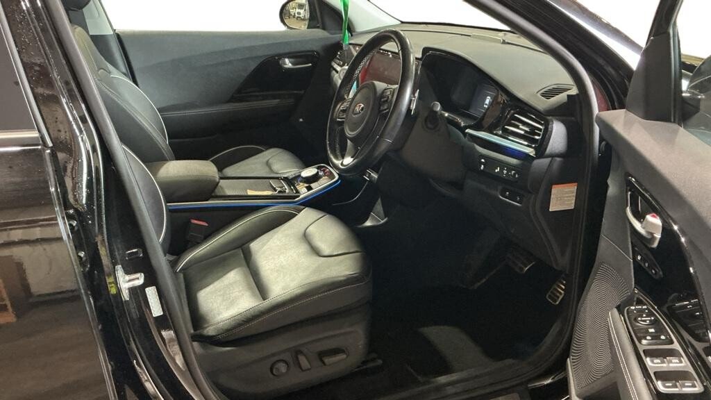 2022 Kia Niro — image 8