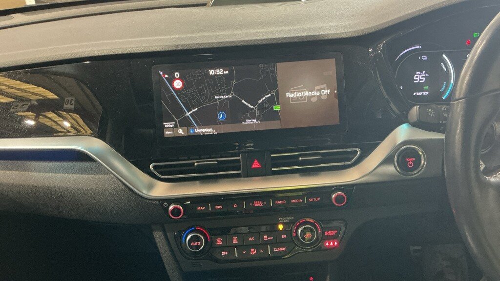 2022 Kia Niro — image 9