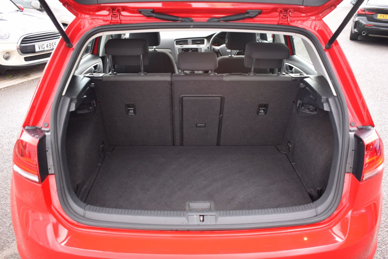 2015 VOLKSWAGEN GOLF 1.4 TSI BlueMotion Tech Match Hatchback 5dr Petrol Manual Euro 5 (s/s) (122 - vehicle photo 16 for sale on PureCar