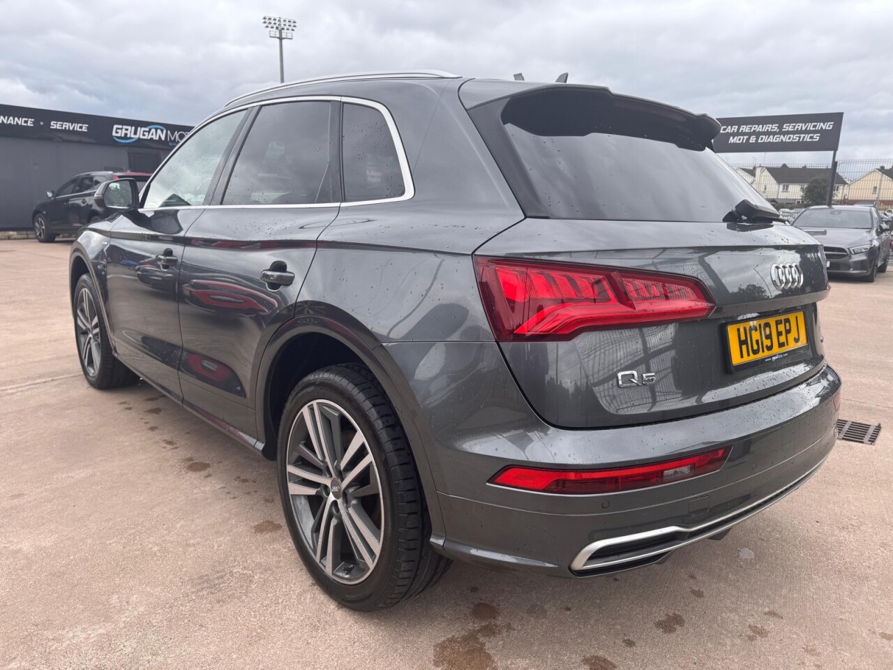 2019 AUDI Q5 S Line - vehicle photo 5 for sale on PureCar