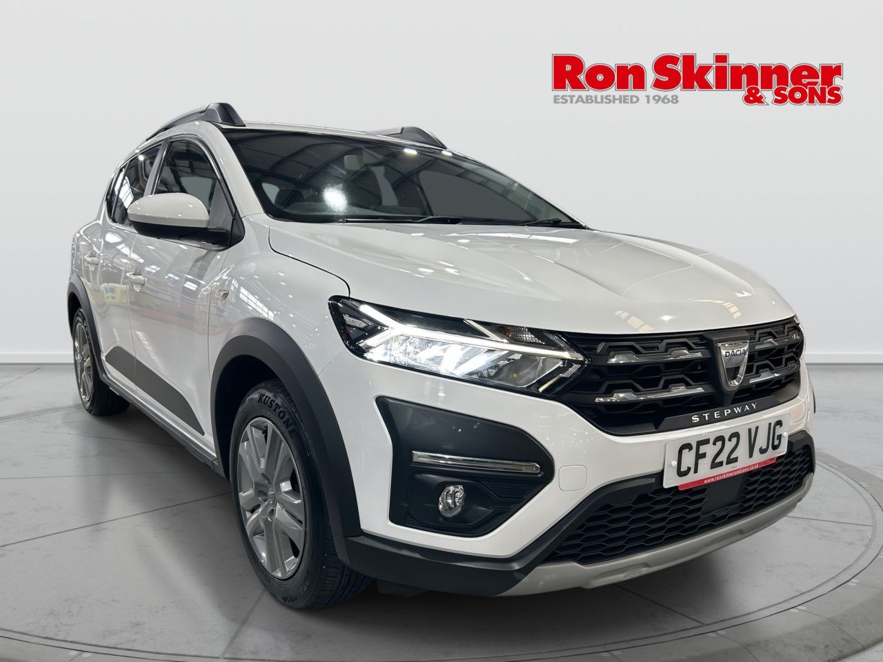 2022 22 DACIA SANDERO STEPWAY 1.0 TCe Comfort Hatchback 5dr Bi Fuel Manual Euro 6 (s/s) (100 ps)