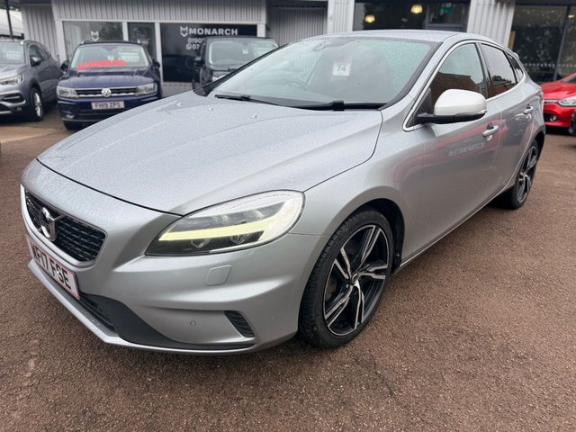 2017 Volvo V40