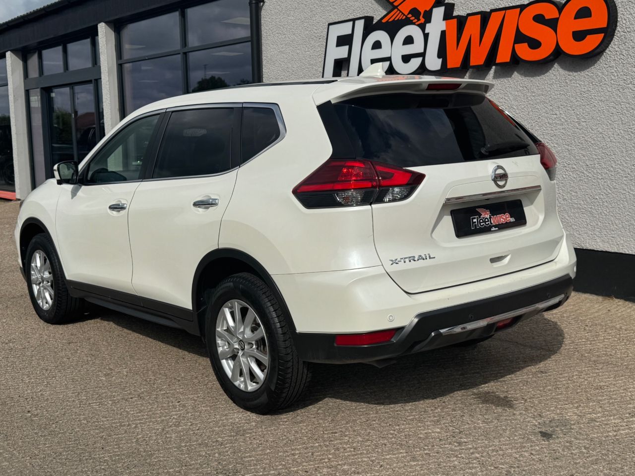 2020 NISSAN X-TRAIL 1.7 dCi Acenta Premium SUV 5dr Diesel Manual Euro 6 (s/s) (150 ps) - vehicle photo 5 for sale on PureCar