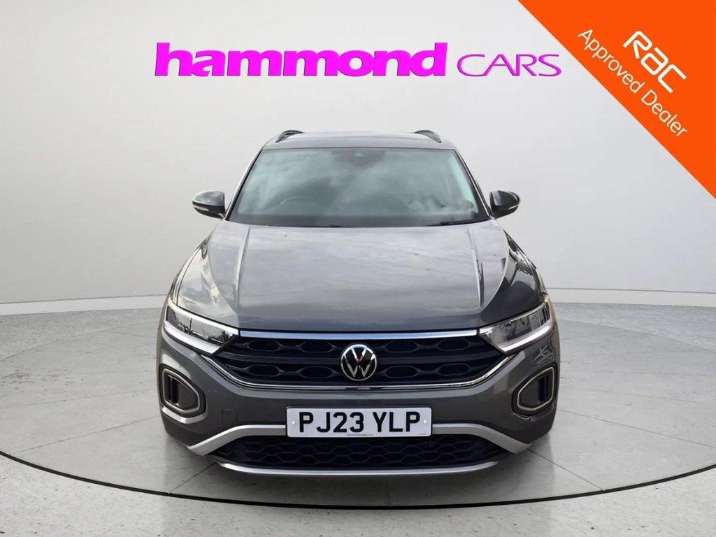 2023 Volkswagen T-Roc — image 8
