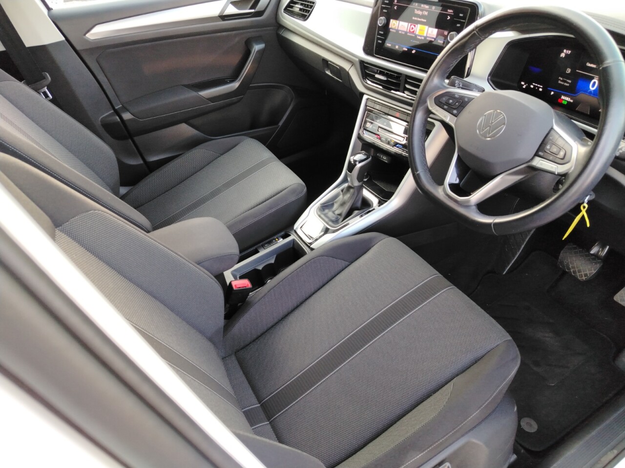 2024 VOLKSWAGEN T-ROC 1.5 TSI Life SUV 5dr Petrol DSG Euro 6 (s/s) (150 ps) - vehicle photo 19 for sale on PureCar