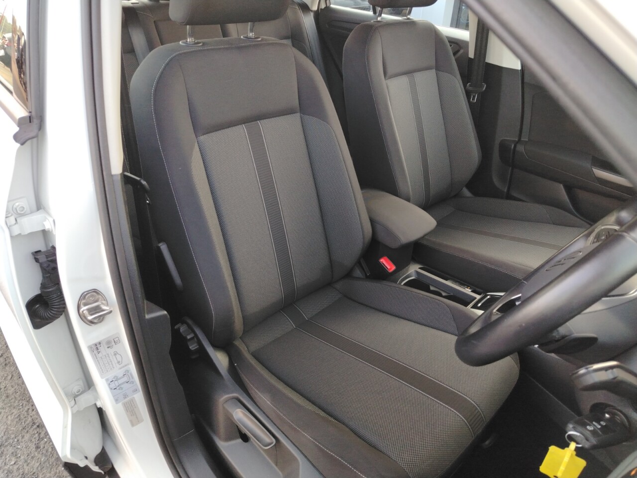 2024 VOLKSWAGEN T-ROC 1.5 TSI Life SUV 5dr Petrol DSG Euro 6 (s/s) (150 ps) - vehicle photo 6 for sale on PureCar