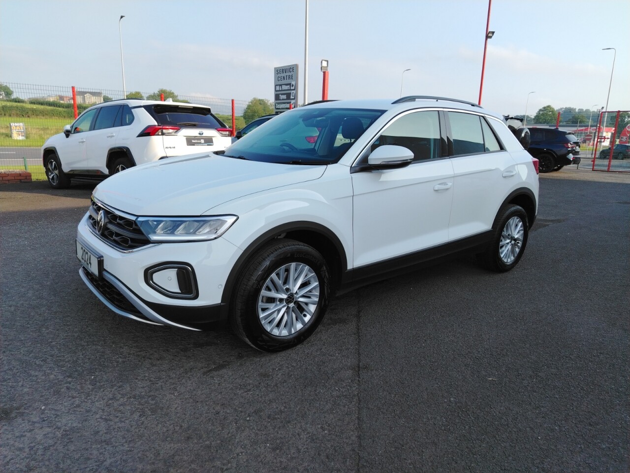 2024 VOLKSWAGEN T-ROC 1.5 TSI Life SUV 5dr Petrol DSG Euro 6 (s/s) (150 ps) - vehicle photo 20 for sale on PureCar