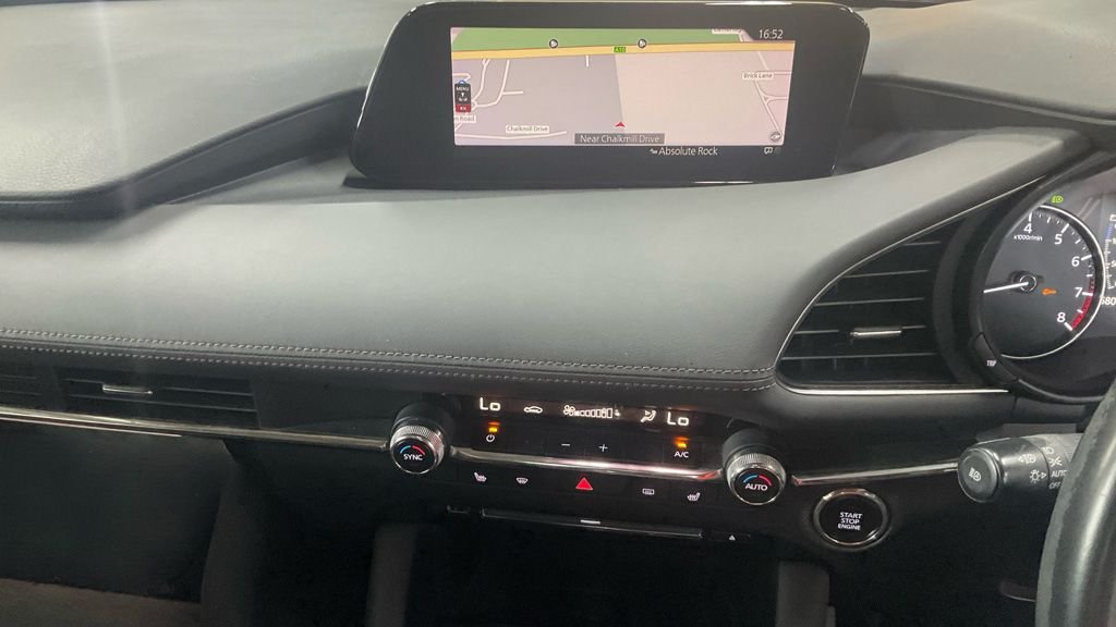 2019 Mazda Mazda3 — image 2